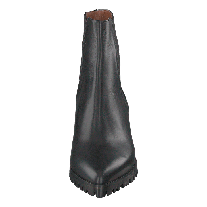 Sable Tractor Black