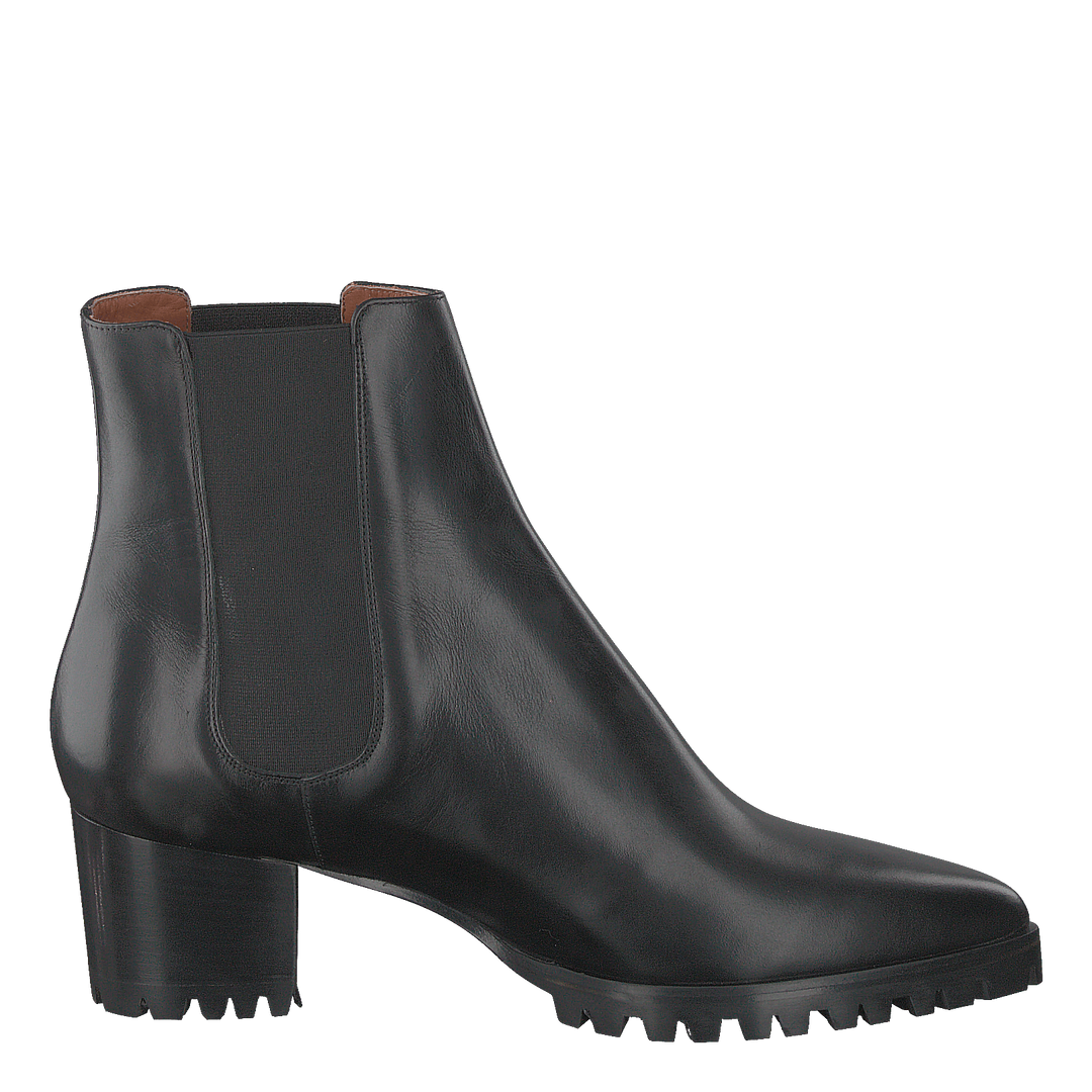 Sable Tractor Black