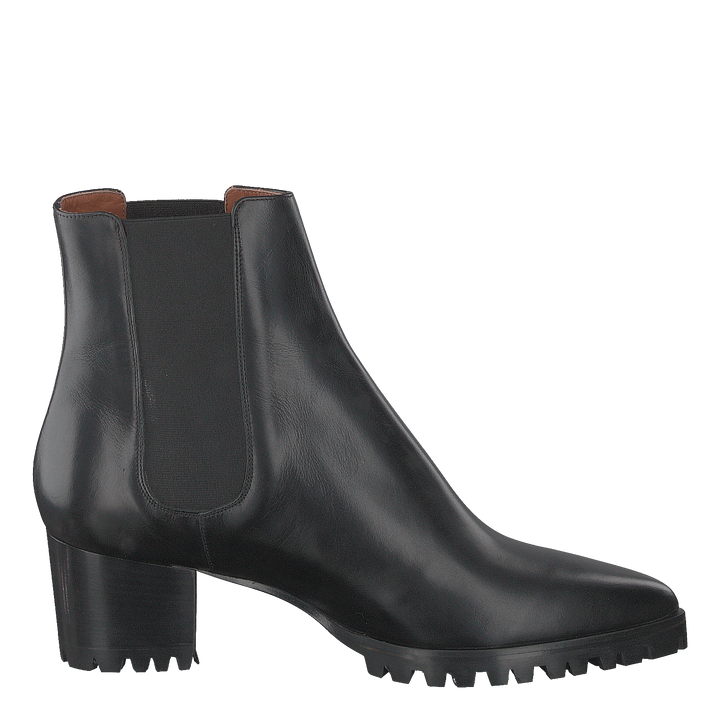 Sable Tractor Black