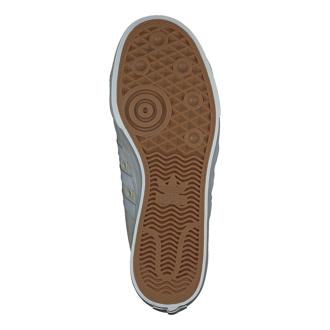 Nizza Owhite/ftwwht/crywht