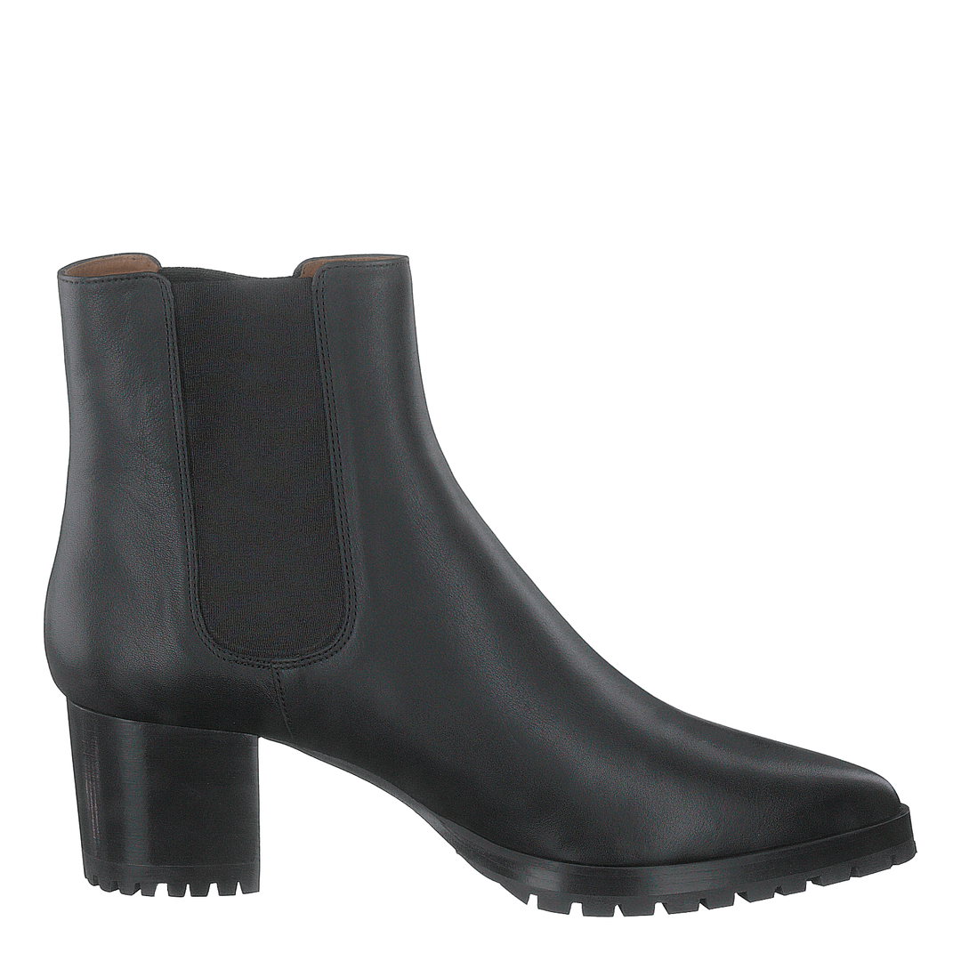 Sable Tractor Black