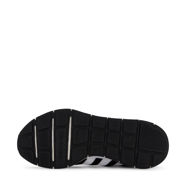 Swift Run Rf Core Black/ftwr White/core Bla