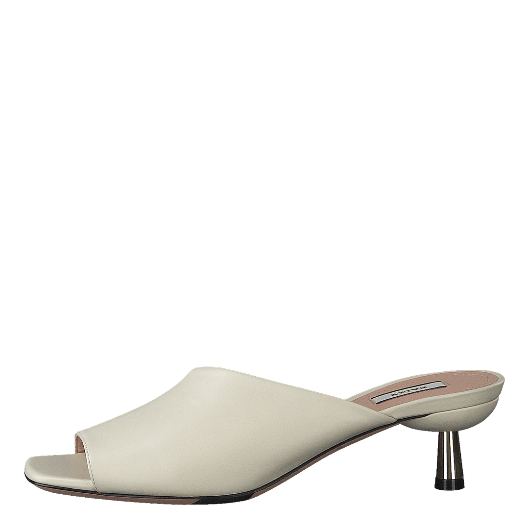Carin 45 008, Bone 15