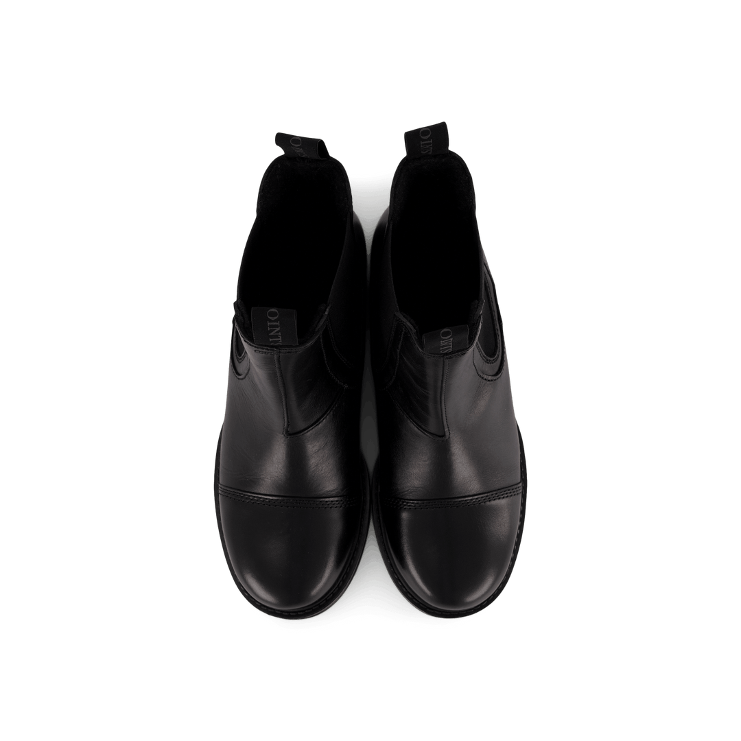 Pandora Black