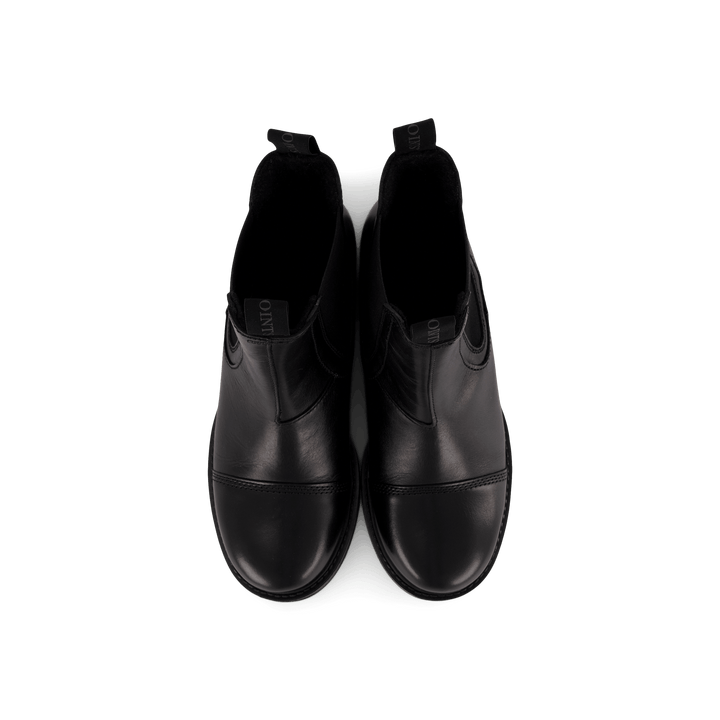 Pandora Black