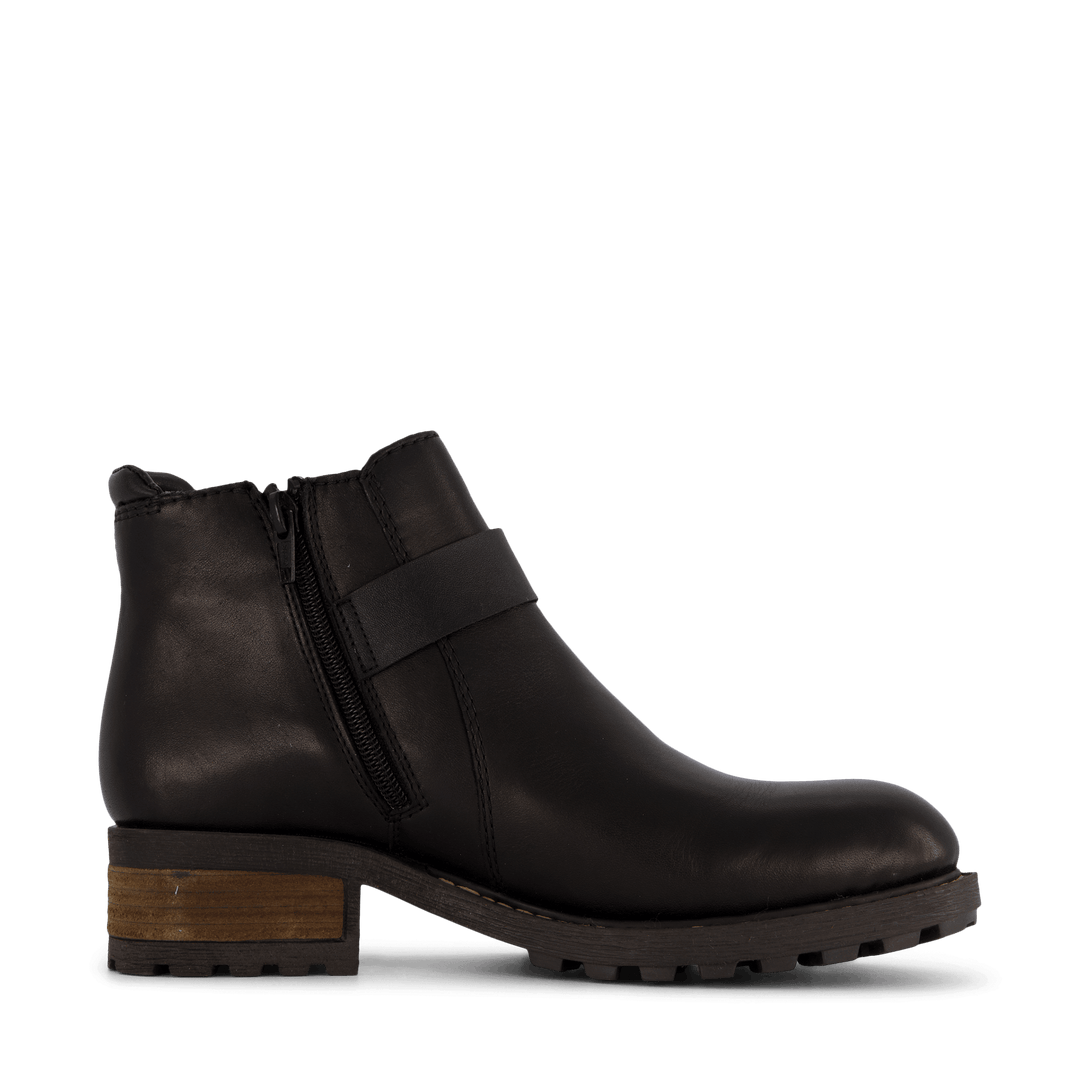 Y0460-00 Black