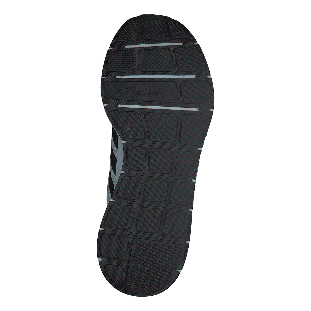 Swift Run X Cloud White / Core Black / Cloud White