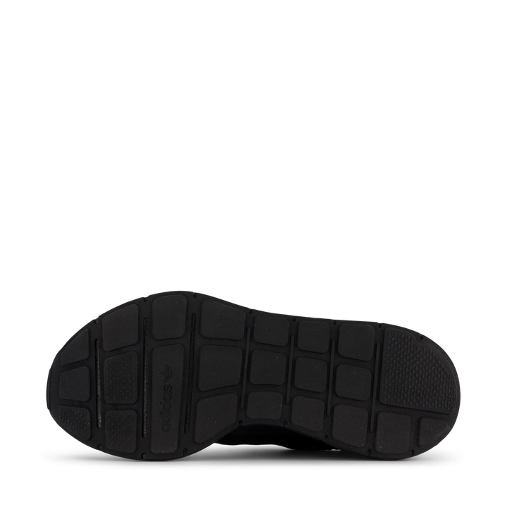 Swift Run X J Core Black / Core Black / Core Black
