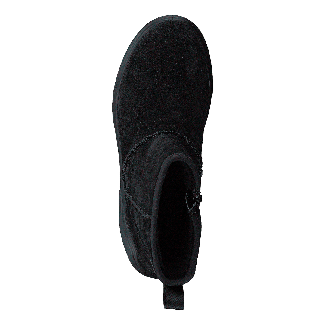 Cosy Black