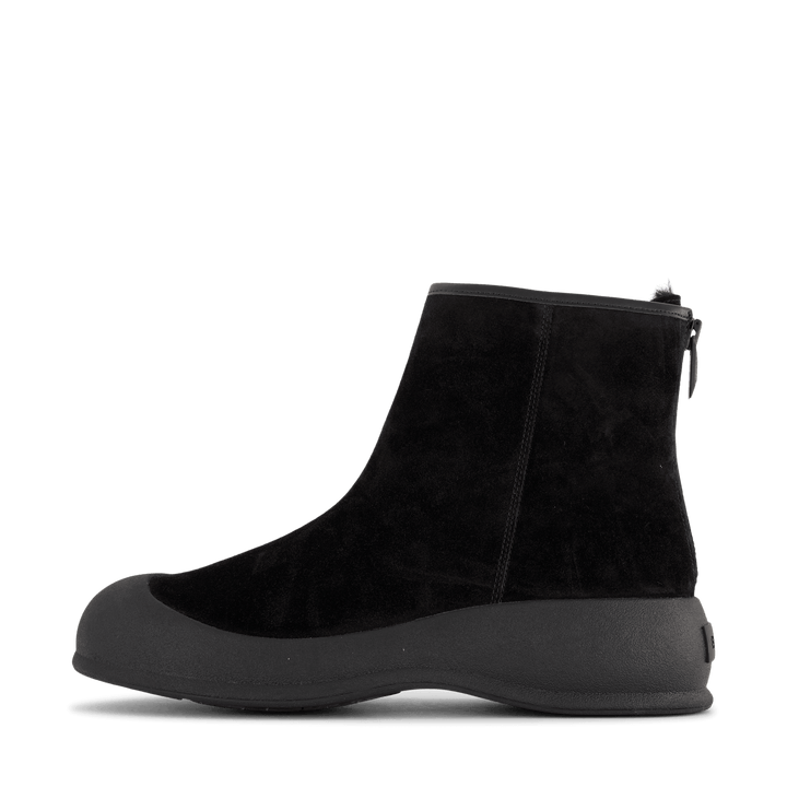 Carsey Black