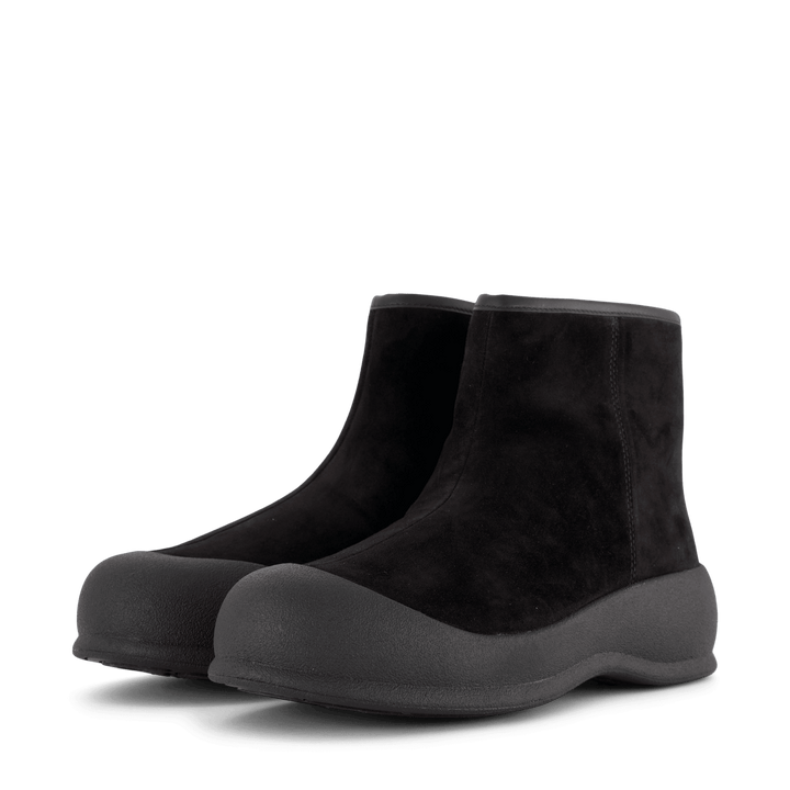 Carsey-w Black