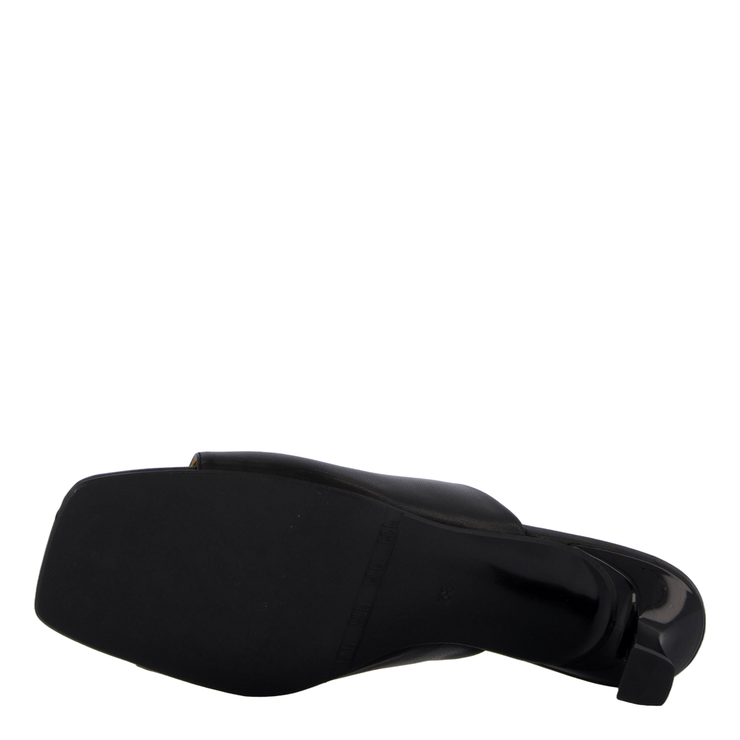 6122-70 Black Nappa 70