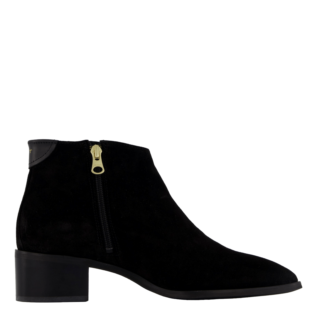St Broomly Mid Boot Black