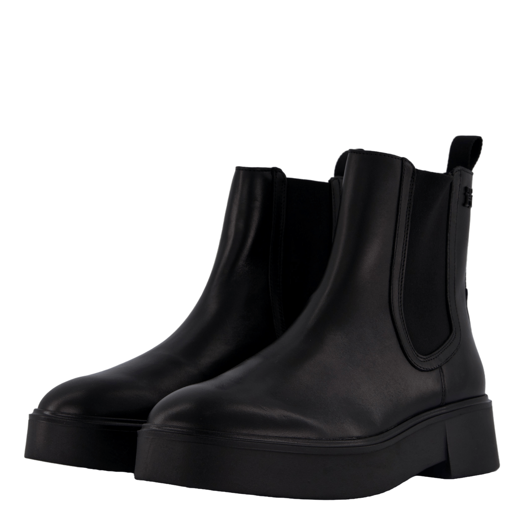 Minimal Leather Chelsea Logota Black