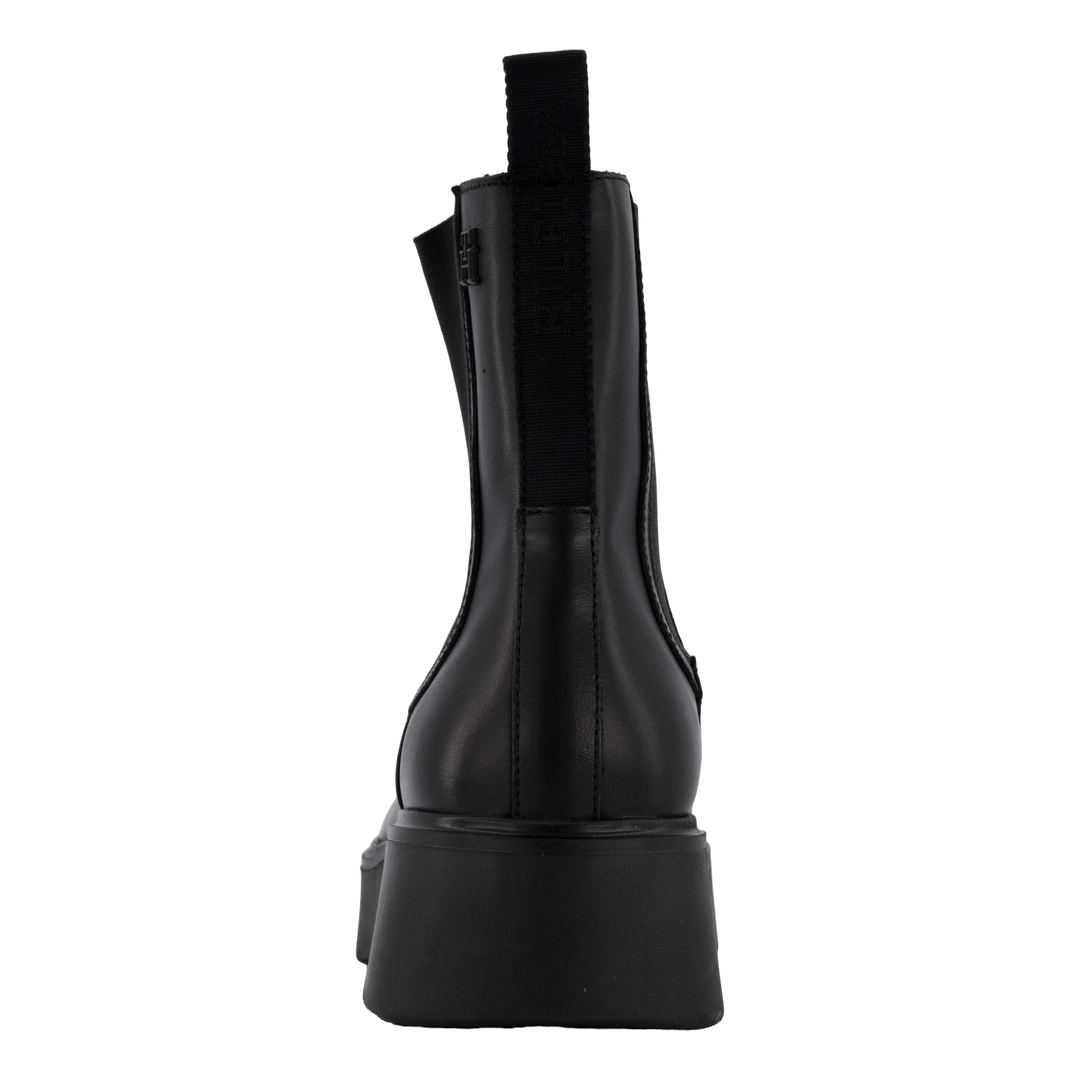 Minimal Leather Chelsea Logota Black