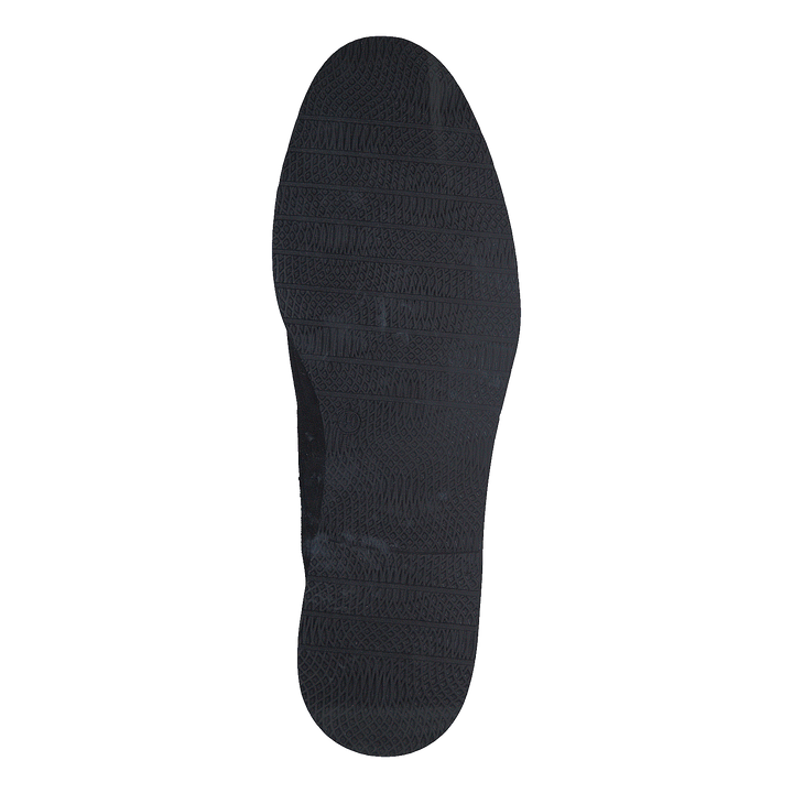 Oska Black
