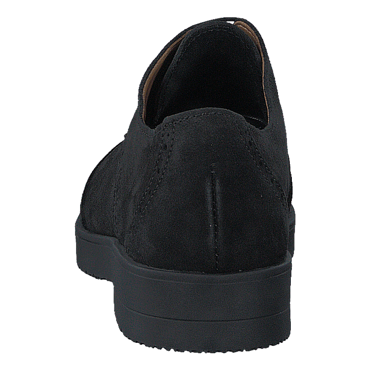 Oska Black