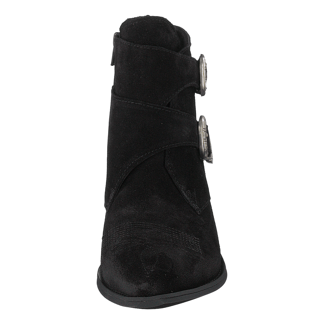Carina Black