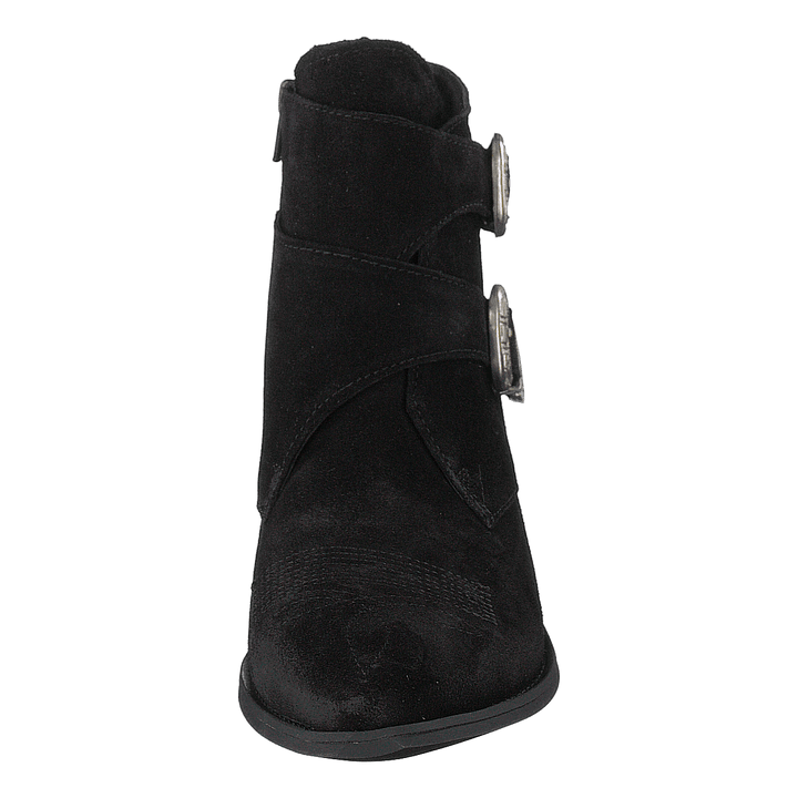 Carina Black