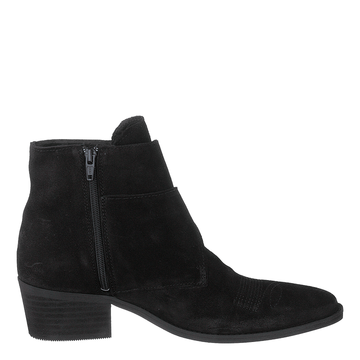 Carina Black