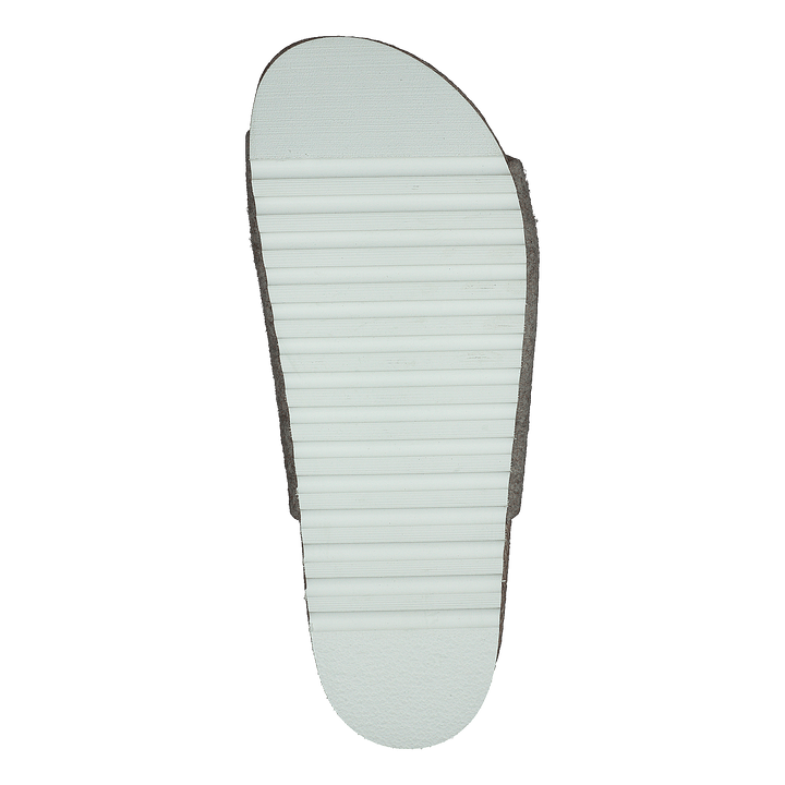 Patricia Beige