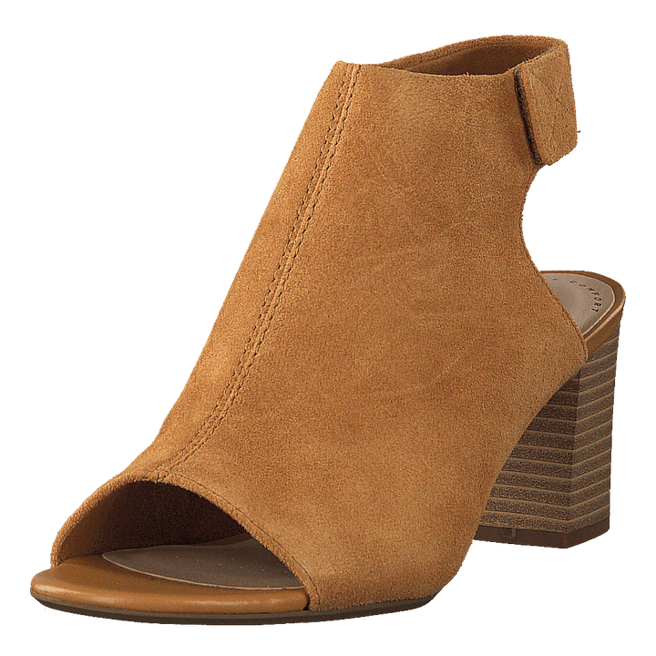Deva Bell Tan