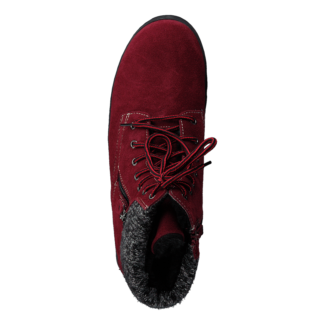 Maggie Red