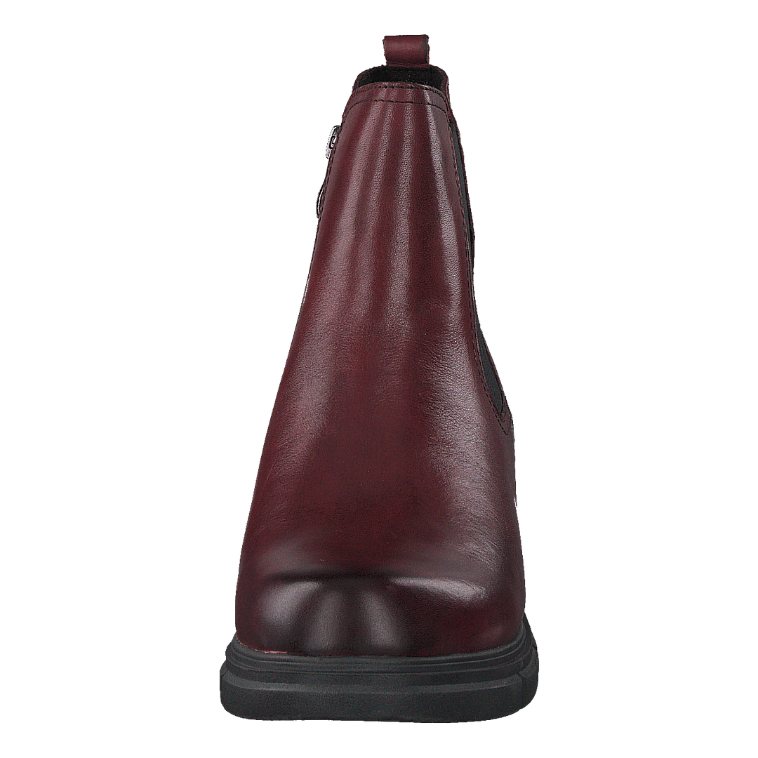 Jill Bordeaux Nappa