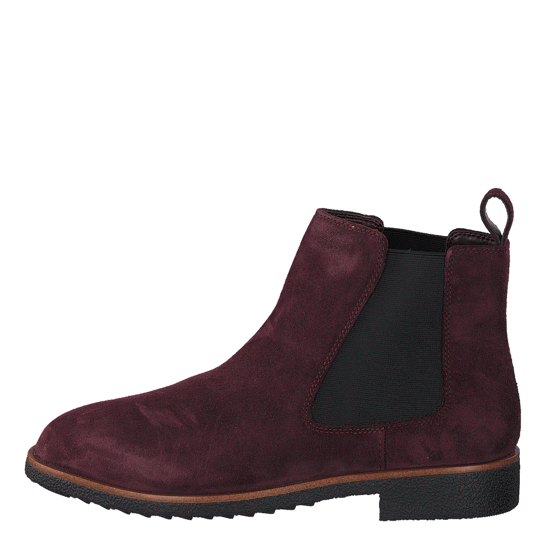 Griffin Plaza Burgundy Suede