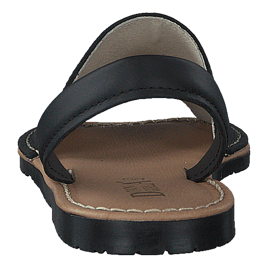 331009 01 Black