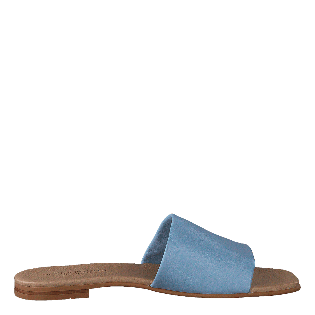 Madeleine Light Blue