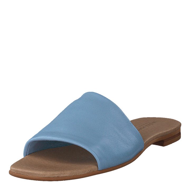 Madeleine Light Blue