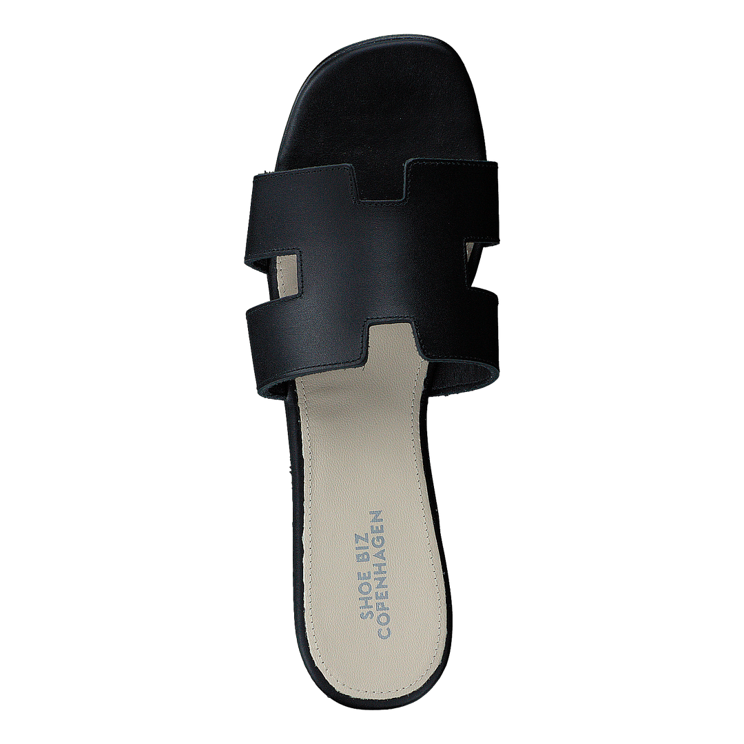 Claire Plain Black