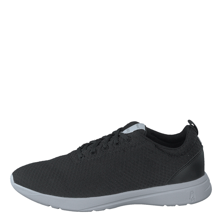 The Good Laceup Black