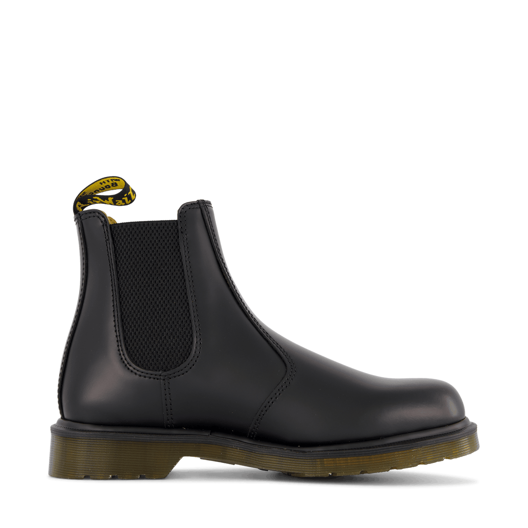 Dr martens outlet laura chelsea