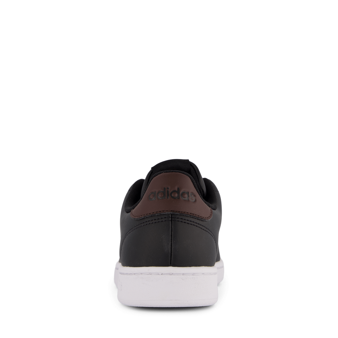 Advantage Shoes Core Black / Core Black / Shadow Brown