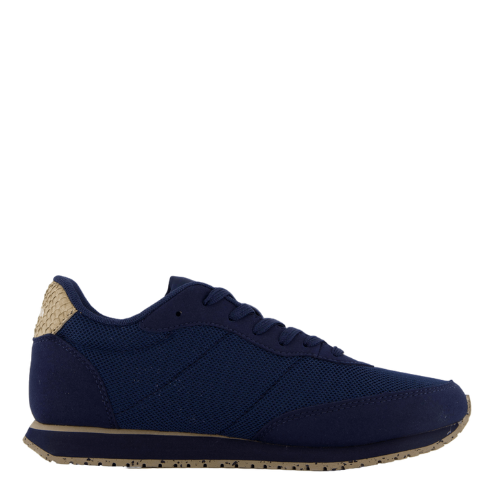 Signe Navy