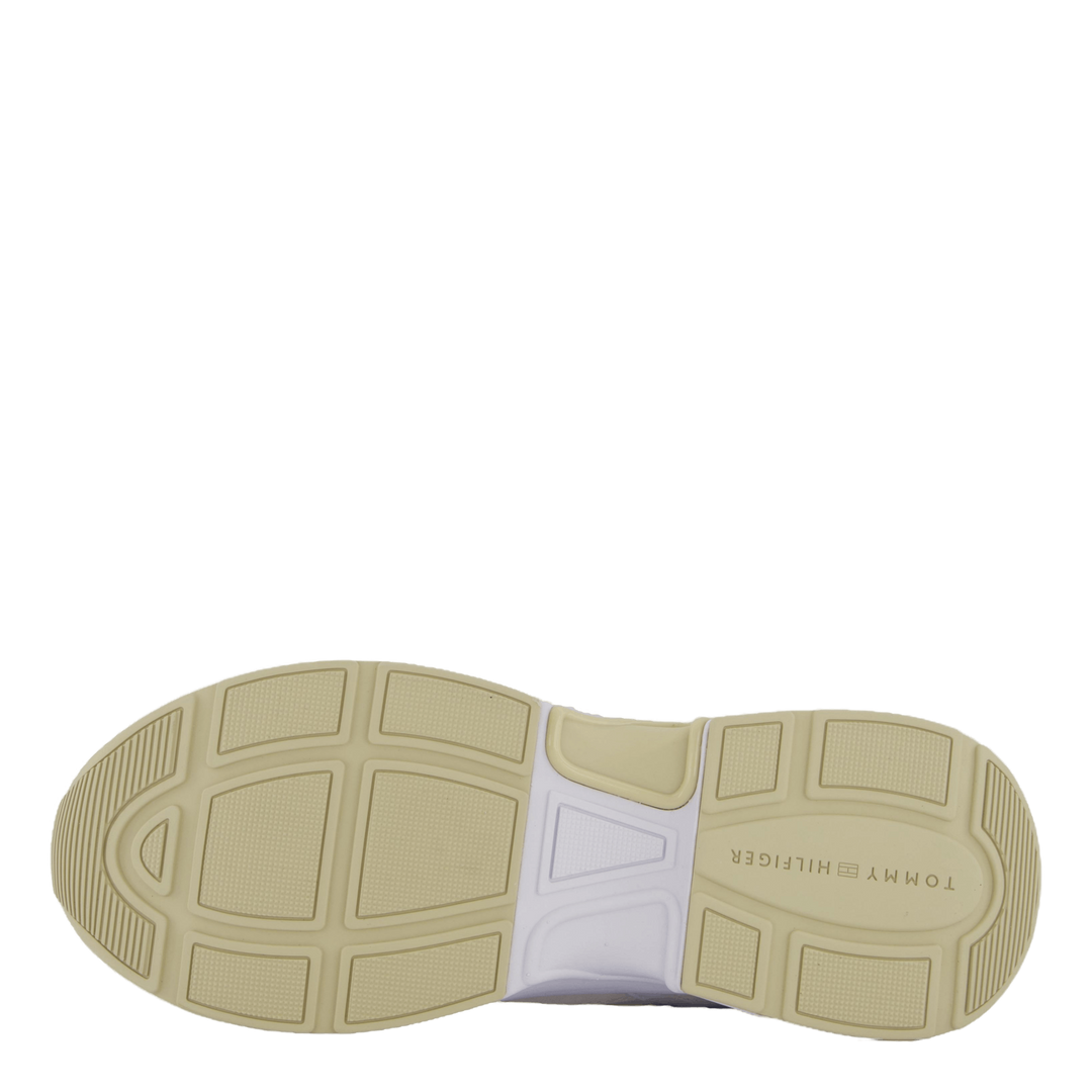 Th Chunky Feminine Runner White