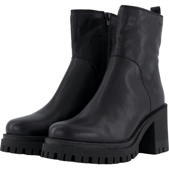 Ylva - Black