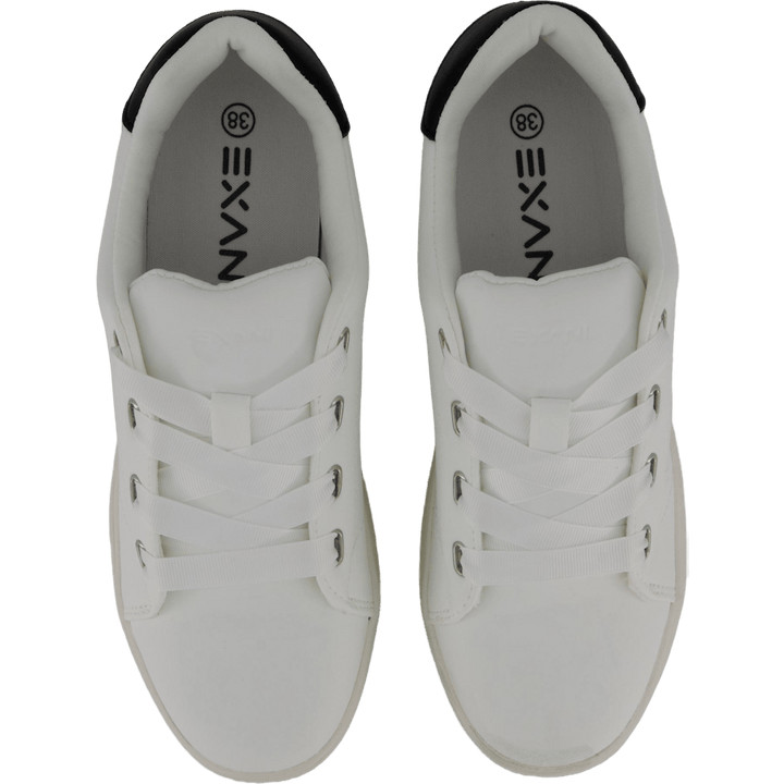 Cleo W Black