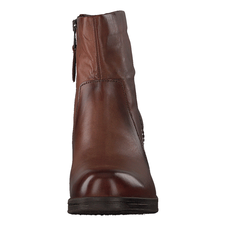 Boots Scuby Brandy