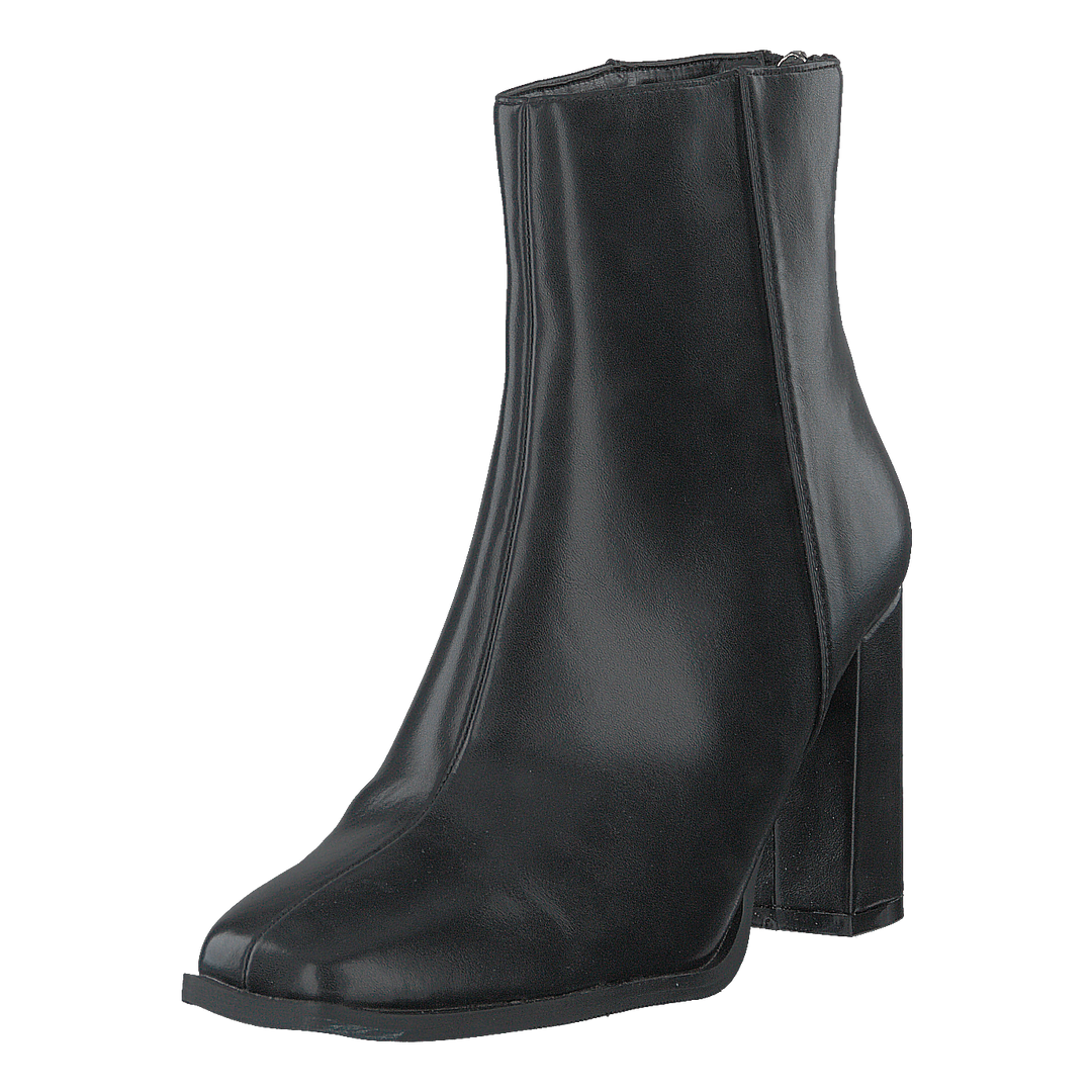 Squared Front Ankle Boots Black