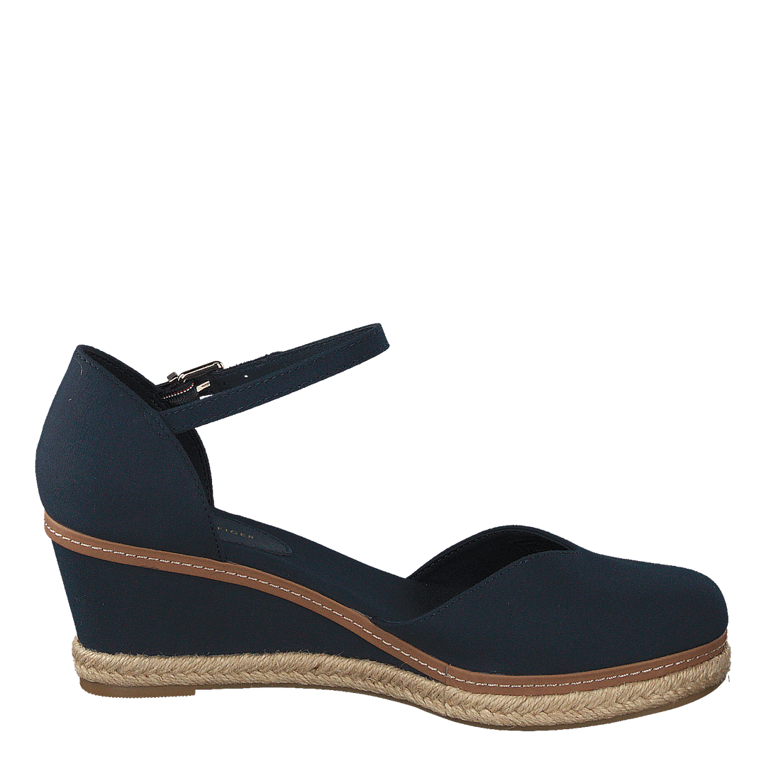 Basic Closed Toe Mid Wedge Desert Sky Dw5